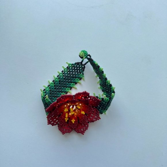 Mexican Handmade Beaded Flower Bracelet - Picture 2 of 4